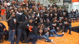 Giants Celebrate to 'We Are the Champions'