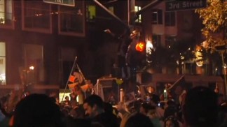 Raw Video: Fans Flock to AT&T Park Following Giants Win