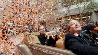 Raw Video: Giants Parade