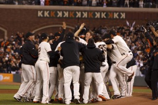 Matt Cain Throws a Perfect Game