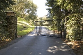Robert Mondavi's Estate Up for Grabs 