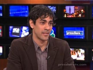 Yelp's CEO Defends his Company