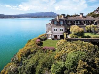 Tony Bennett's Bay Area Mega-Mansion for Sale 