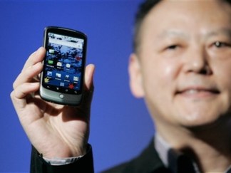 Google's Nexus One Earns High CES Praise