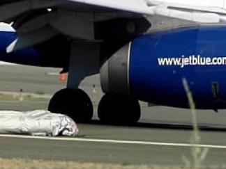 15 Hurt as Flight Makes Hard Landing in Sacramento