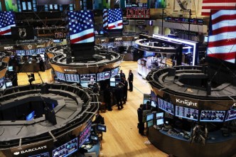 Boom or Bust: Economic Data Sends Mixed Signals