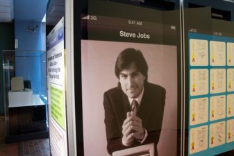 Steve Jobs Predicted iPhone, Street View in 1986
