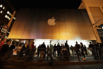 Apple Store Workers Worth $278 Per Hour