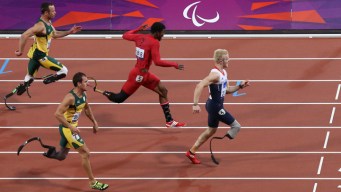"Blade Runner" Pistorius Surrenders Another Olympic Title