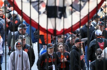 Pay Back Giants Style Rakes in Thousands