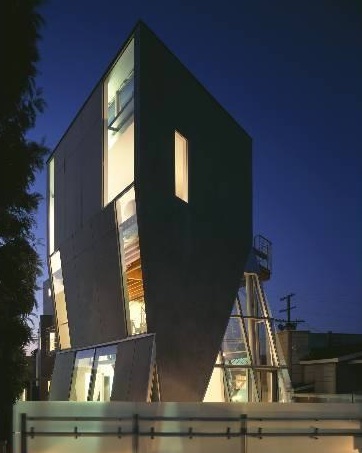 Art You Can Live In for $2.595M 
