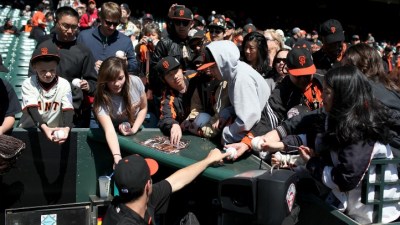 Giants Fall from 7th to 14th Most Popular