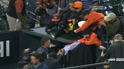 Hunter Pence Faces Giants' Cameras