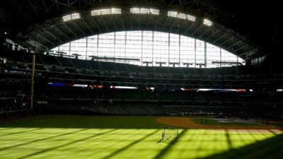 Giants Mad at Brewers' Roof Policy