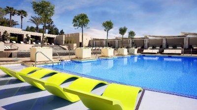 Swanky Sin City Swimming