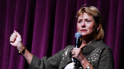 Yahoo CEO Carol Bartz may swear like a sailor, but she may just save a sinking ship if she lets Microsoft come aboard.