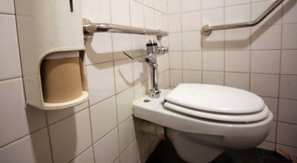 Out of Order: Brass Bandits Stalling Cal Commodes