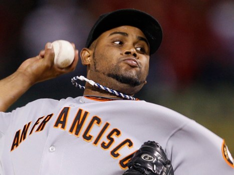 Reliever Ramon Ramirez Back With Giants