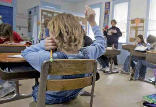 Governor Pushing Hard for Stimulus Money for Schools