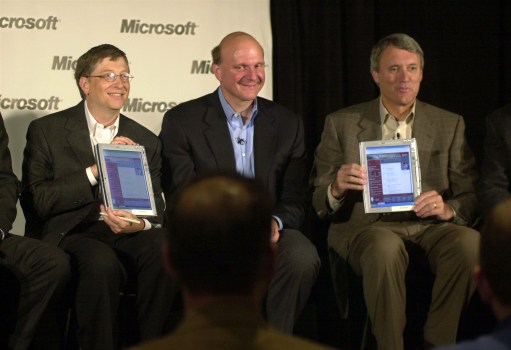 Microsoft, Nokia Unite to Fight Apple, Google