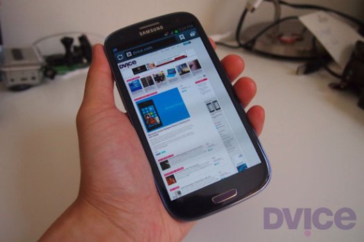 First Impressions of Samsung's New Galaxy S III Smartphone