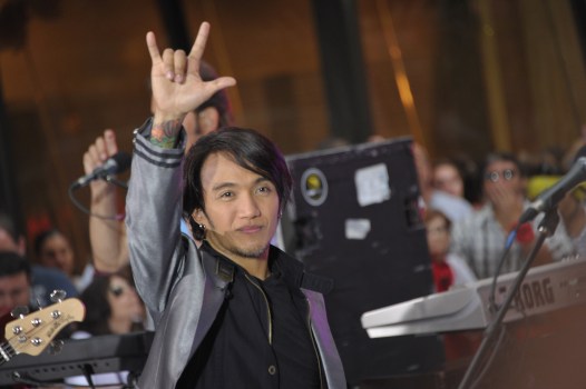 Journey Lead Singer Gets Documentary