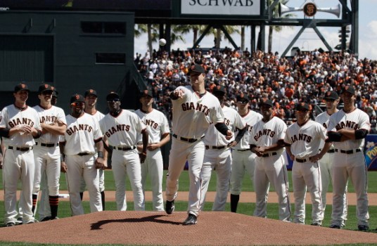 Cain Dominates D-Backs in Giants 5-2 Win