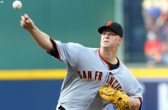 Cain Carries Giants to Win Over Braves