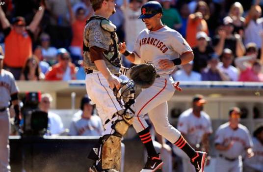 Giants Use Suicide Squeeze to Win 4-3