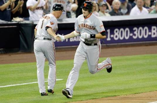 Giants Gain Ground With Win Over Padres