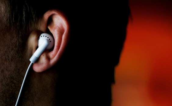 Apple Unplugs the Pod