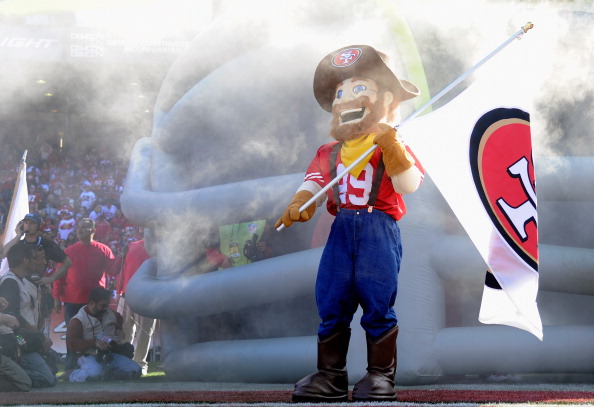 Images: 49ers vs. Saints