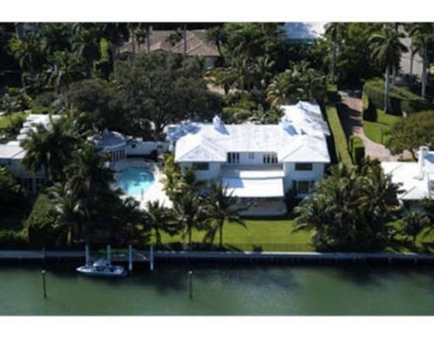 Elizabeth Taylor's 1940s Mansion Available for Rent