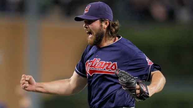 Giants Like Indians Closer Chris Perez: Report