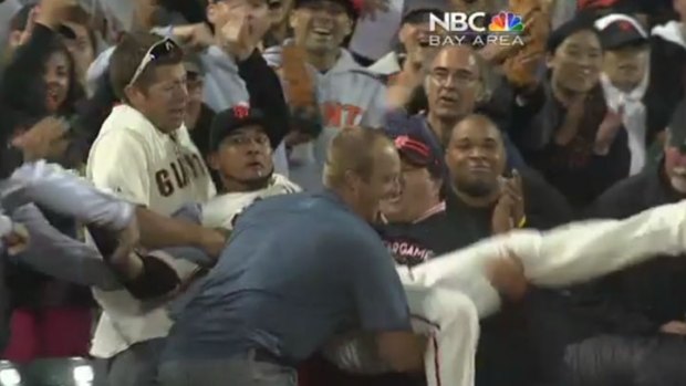 Melky Gets Help From Fans on Top Catch