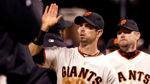 Giants Rally Twice to Topple Dodgers 5-4