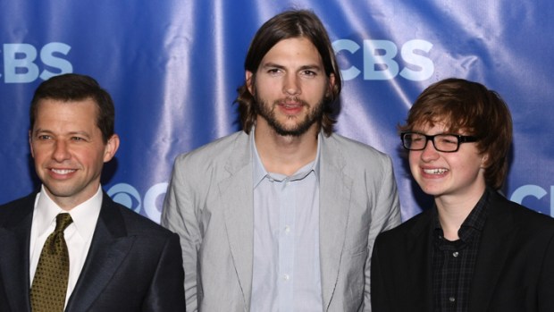 Ashton Kutcher to Play Steve Jobs