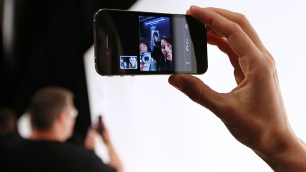 AT&T Smokes Verizon's iPhone: Study