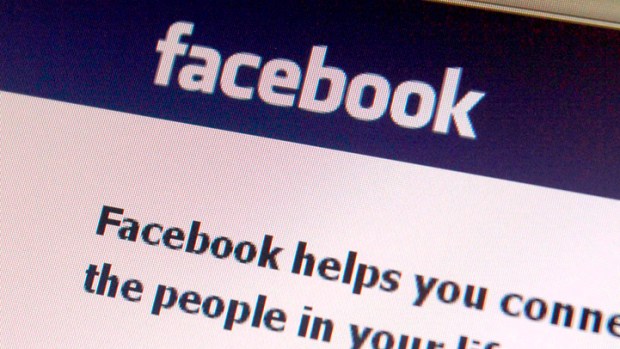 Facebook Testing Search Bar