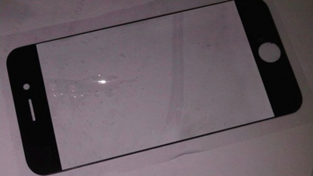The First iPhone 5 Spy Shot