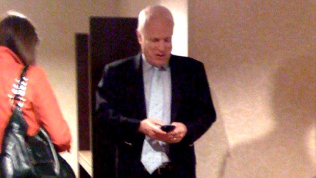 McCain Preps for Bay Area With Apple Blunder