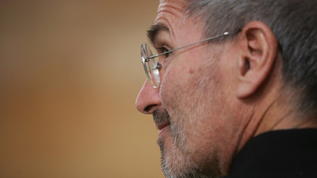 Steve Jobs Finally Explains His Uniform