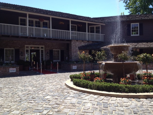 Swanky Woodside Mansion Helping Feed Seniors