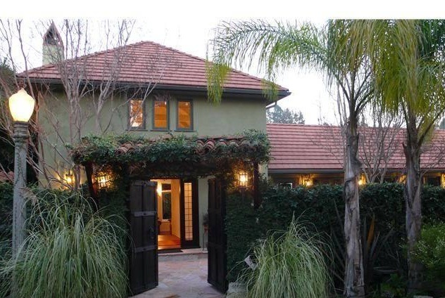 Justin Long's Long Road to Sell L.A. Crib