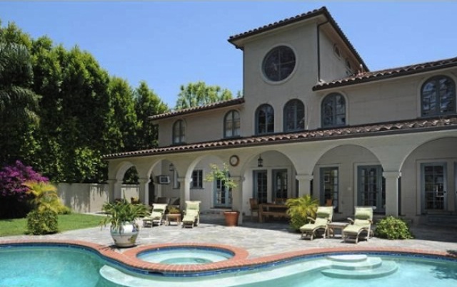 Jason Priestley Lists Non-90210 Pad 