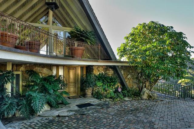 A Secluded Bel Air Haven for $2,550,000