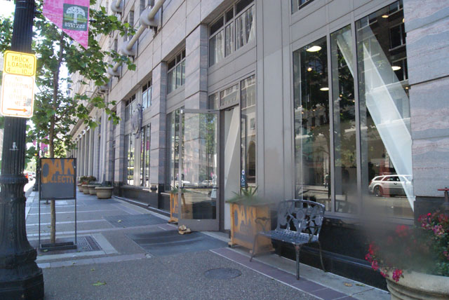 Oakland Artists Open a Pop Up Store