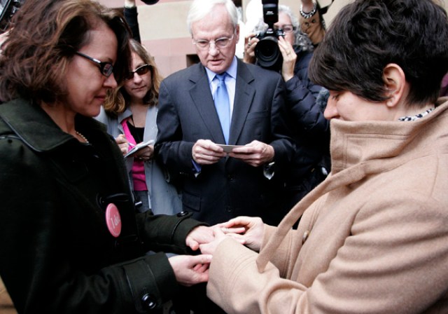 Judge Clears Same-Sex Marriages in Connecticut