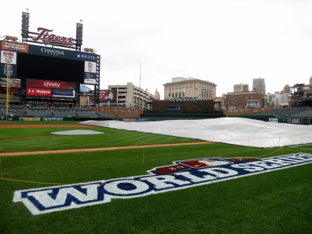 Giants Get Ready for World Series Game 3