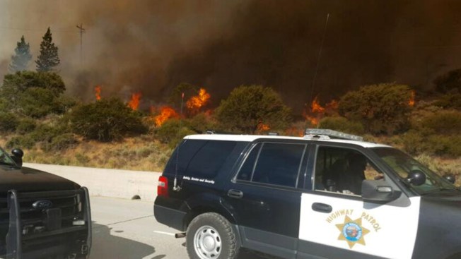 Fire temporarily stops traffic on eastbound I-80 in Elko